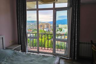 Lovely Apartment Next to Park With Nice Views - Tbilisi - 5