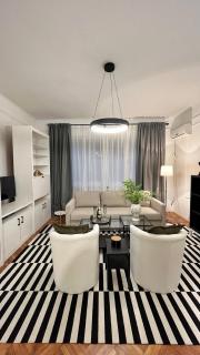 Elegant Black&White Studio - Novi Sad - 0