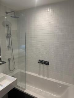 HE Luxury - Abbey Wood - 4