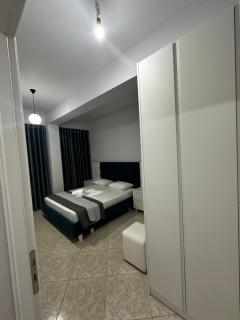 Ylli's Apartments - Sarandë - 3