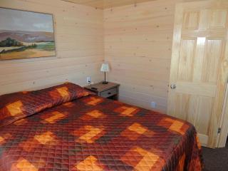 Angel Rock Waterfront Cottages - Cape Vincent - 4