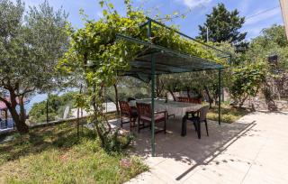 1 Bedroom Gorgeous Apartment In Omisalj - 9