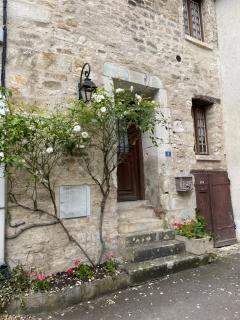 La Maison d'Alienor - Gites de Caractère à Chablis - 89 - Chablis - 8