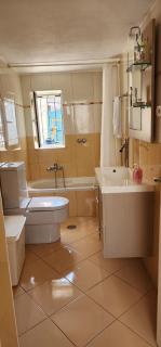 Onhezmi Beach Apartment - Saranda - 1