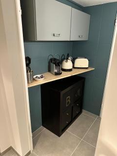 Schöne 2-Zimmer Wohnung in sehr guter Lage - Cologne - 5