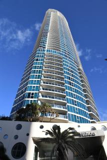 Spectacular 19th Floor Apartment in Heart of Surfers Paradise - 8