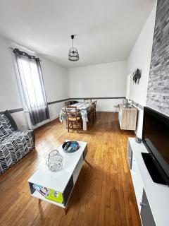 Appartement 10 personnes à Paray le Monial, proche centre ville - Paray-le-Monial - 1