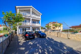 Apartments Klara - Lopar - 0