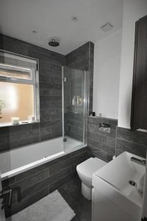 Lovely 2-bed maisonette with garden close to river in Barnes - Mortlake - 4