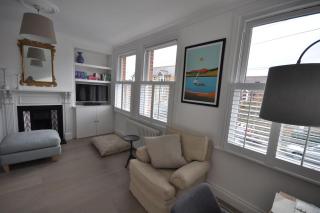 Lovely 2-bed maisonette with garden close to river in Barnes - Mortlake - 3