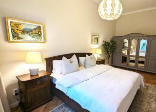 Apartments in Historic Center, Quiet Area, AC - Sibiu - 3