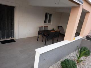 Apartman Sanja - Biograd na Moru - 1
