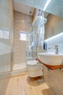 Casa Marie Unique Townhouse - 8