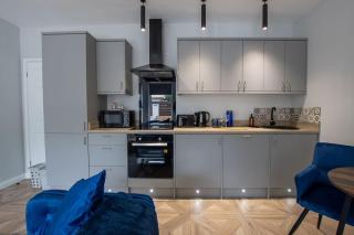 Modern Apartment Off-Road Parking King Bed Suite 2 - Nottingham - 5