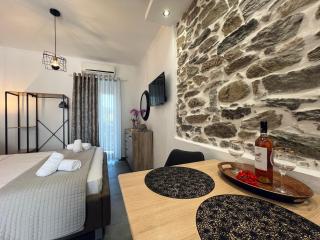 Noemi Studio - Prinos - 6