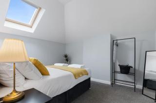 Modern Apartment Free Off Road Parking King Bed Suite 9 - Nottingham - 4