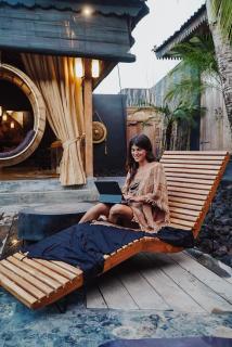 Black Serpent 3BR Villa with Jacuzzi in Uluwatu - 1