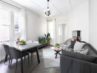 Water front - KING Bed 2 Room Rooftop Terrace #30 - Sydney - 9