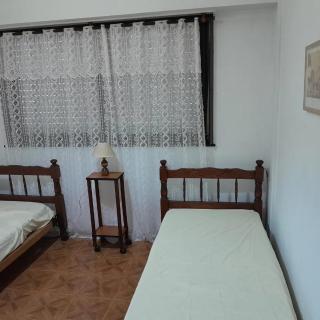 Dpto con cochera - Barrio La Perla - 5