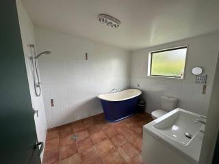 Wellwood Cottage - Beach Front Escape - Te Awanga - 8