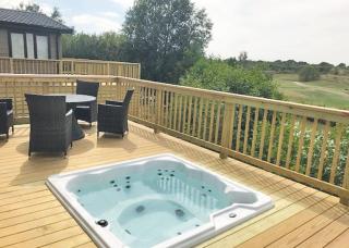 Kingswood Golf Lodges - Thorne - 7
