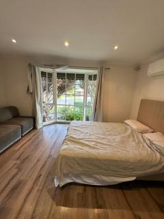 WestMelb Comfy Rooms - 5