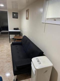 Z & Z Apartment 2 - Newark - 2