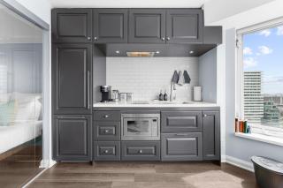 Downtown Toronto Condo with Gym & Subway Access - 5