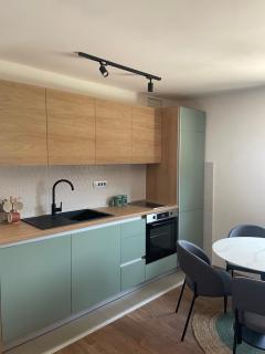 Modern in center - 7