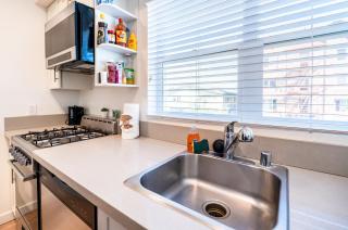 Cozy Modern 2-Bedroom 3 levels Loft central Location Close to Downtown LA - 3