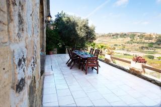 Villeleynah Amazing Gozitan Villa Pool - Happy Rentals - Munxar - 8