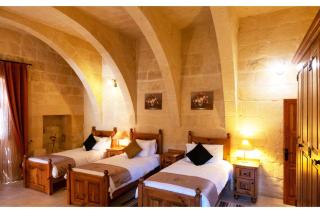 Villeleynah Amazing Gozitan Villa Pool - Happy Rentals - 4