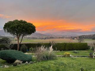 Villa avec piscine et vue somptueuse - Savasse - 4