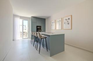 Chic Penthouse Steps from the Promenade - Gżira - 8