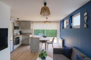 La Maritime - Vue port, 50 m de la plage de la baie - 9