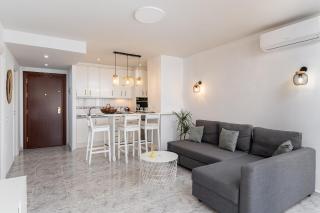 Blonzu Dominicana - Fuengirola - 8