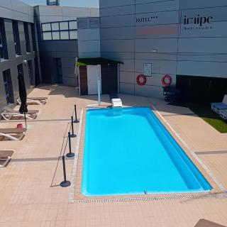 Iraipe Logroño Hotel - Logroño - 1