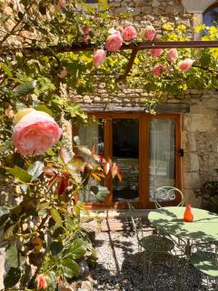Gîtes du Château d'Alençon - Le Péage - 1
