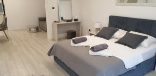 Romantic Apartment Rohreggerova - Pula - 4