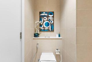 FIRST CLASS 1BR Modern Comforts with Pool View - Dubai - 2