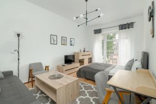 Studio in the Centre of Poznań with Balcony by Noclegi Renters - 8
