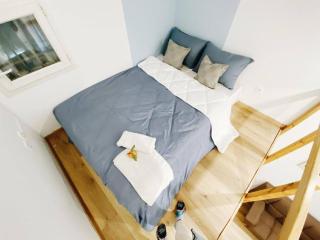 Velestinou Private Maisonette - 2