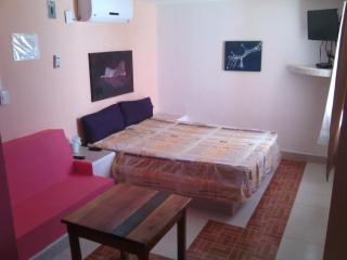 Motel Champoton sobre carretera frente al mar - 1