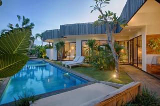 Villa Gaia - Brand new 4 bedrooms villa with rice field view - Canggu - 7