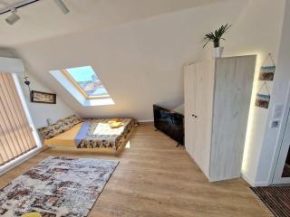 Sunny Apartment in the centre - Varna City - 6