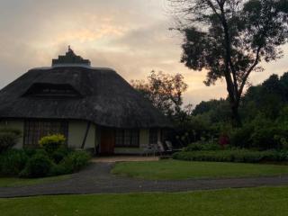 Champagne Lane Resort - 7