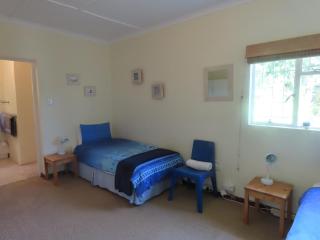 Paulyn Place - Kenton on Sea - 1