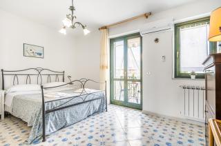 Sicily Beachside Apartment One Minute to the Shore - Mascali - 3