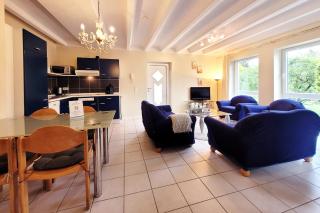 Charmante Ferienwohnung mit Terrasse - nur 50m zum Strand mit eigenem Parkplatz und Fahrradunterstellmöglichkeit - Sierksdorf - 6