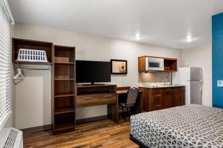 WoodSpring Suites Port St Lucie - 1